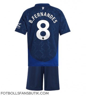 Manchester United Bruno Fernandes #8 Replika Bortatröja Barn 2024-25 Kortärmad (+ Korta byxor)